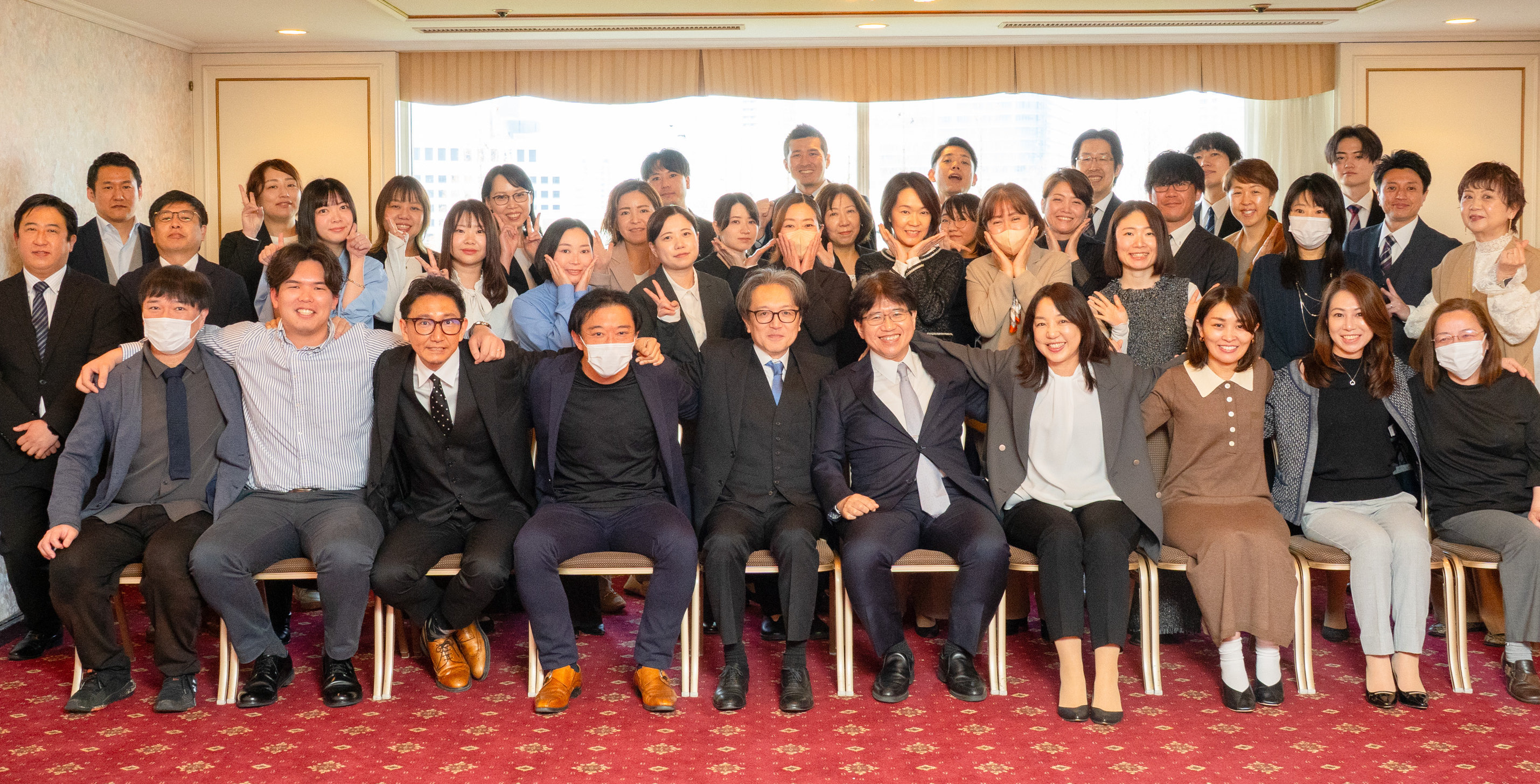 鳳優会の集合写真